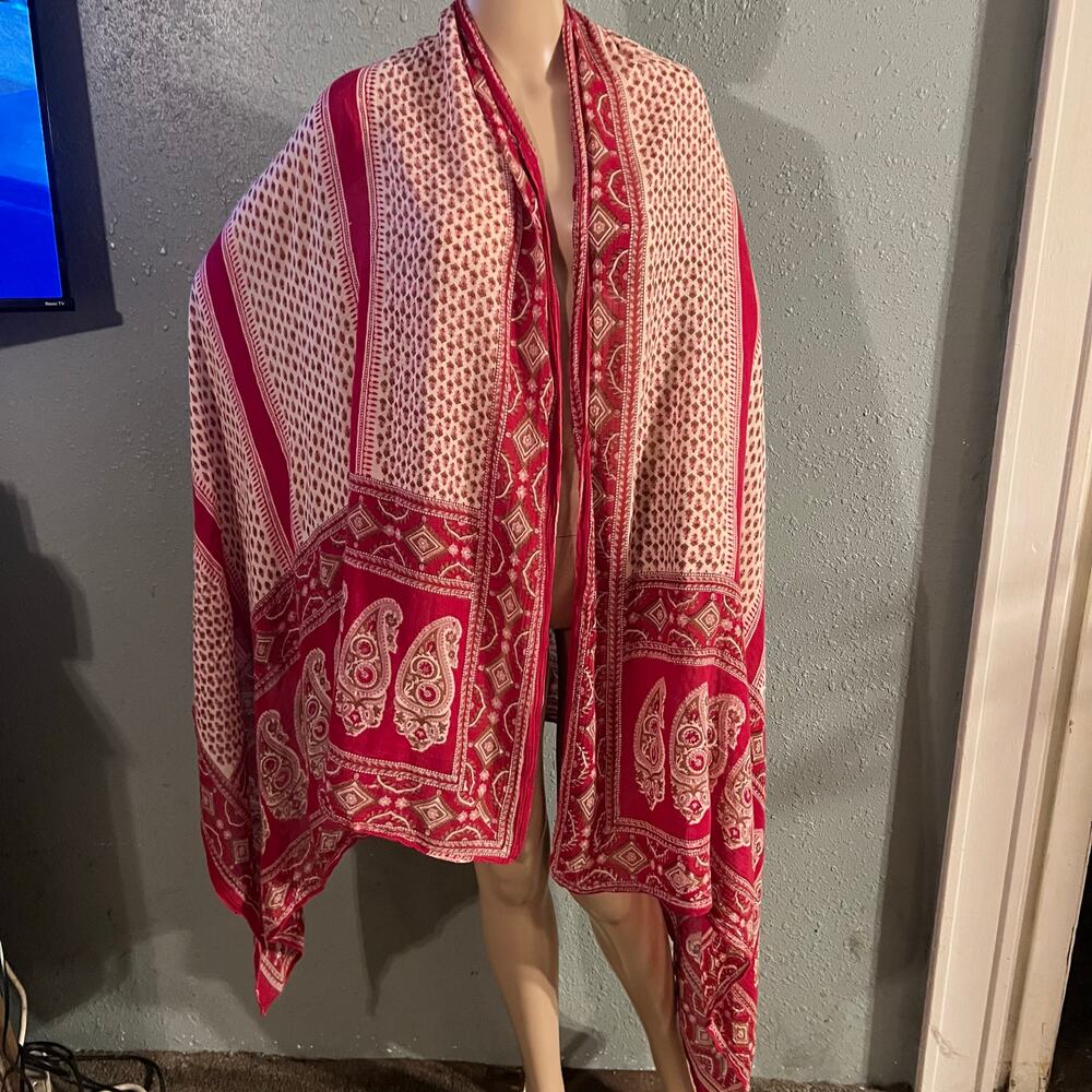 Vtg Scarf wrap pashmina Red Paisley Lightweght Flowy 43"x80" Floral Retro Boho